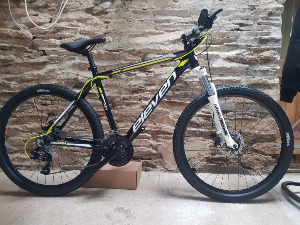 New-MTB-supplied-by-2-Wheels-R-Us